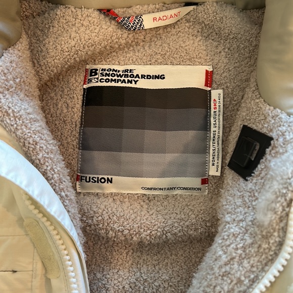 Bonfire women’s snowboarding jacket - Picture 4 of 7